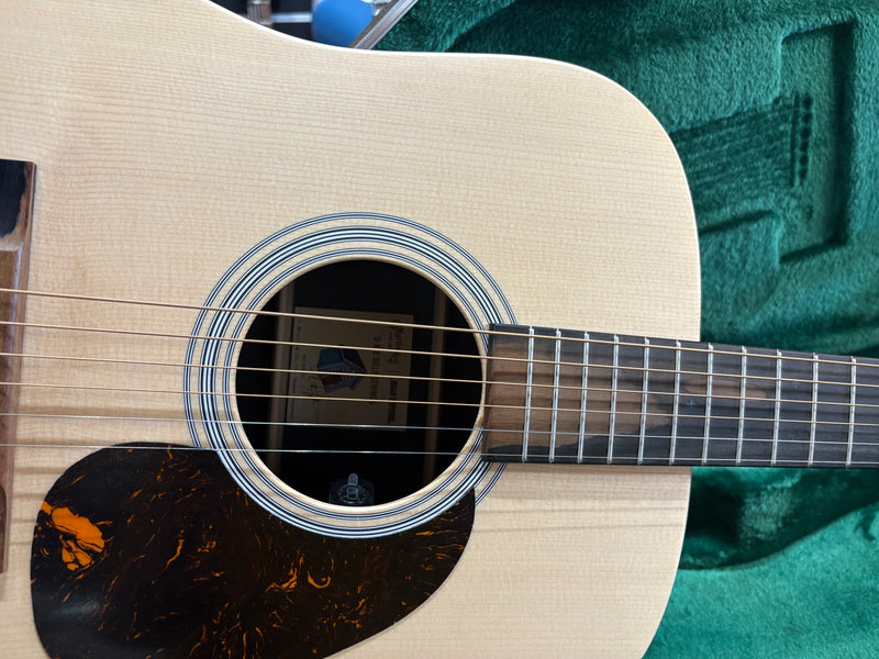 Martin D-X2E Billy Strings