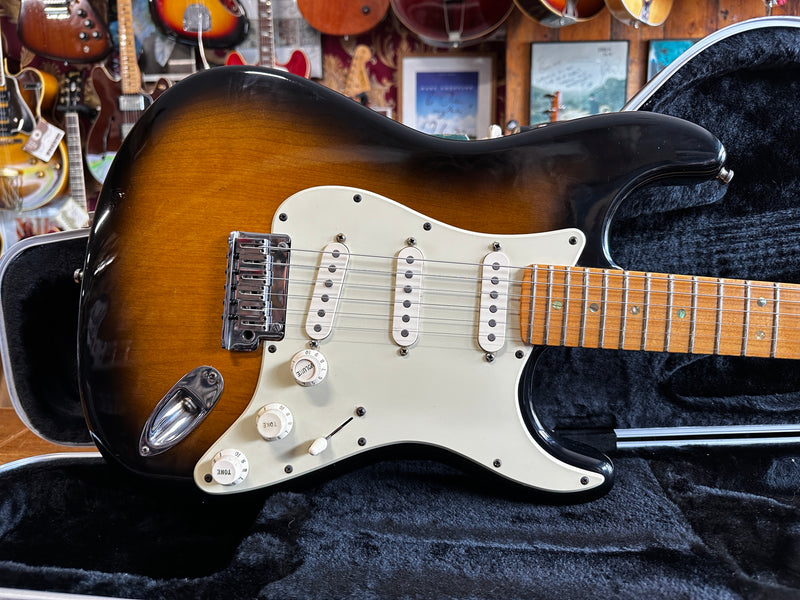 Fender American Deluxe Stratocaster 60th Anniversary Sunburst 2005