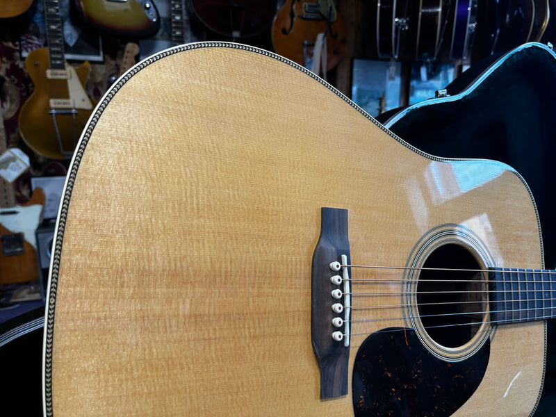 Martin Standard Series HD-28