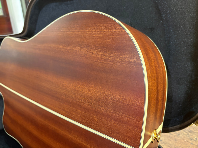 Takamine P3DC