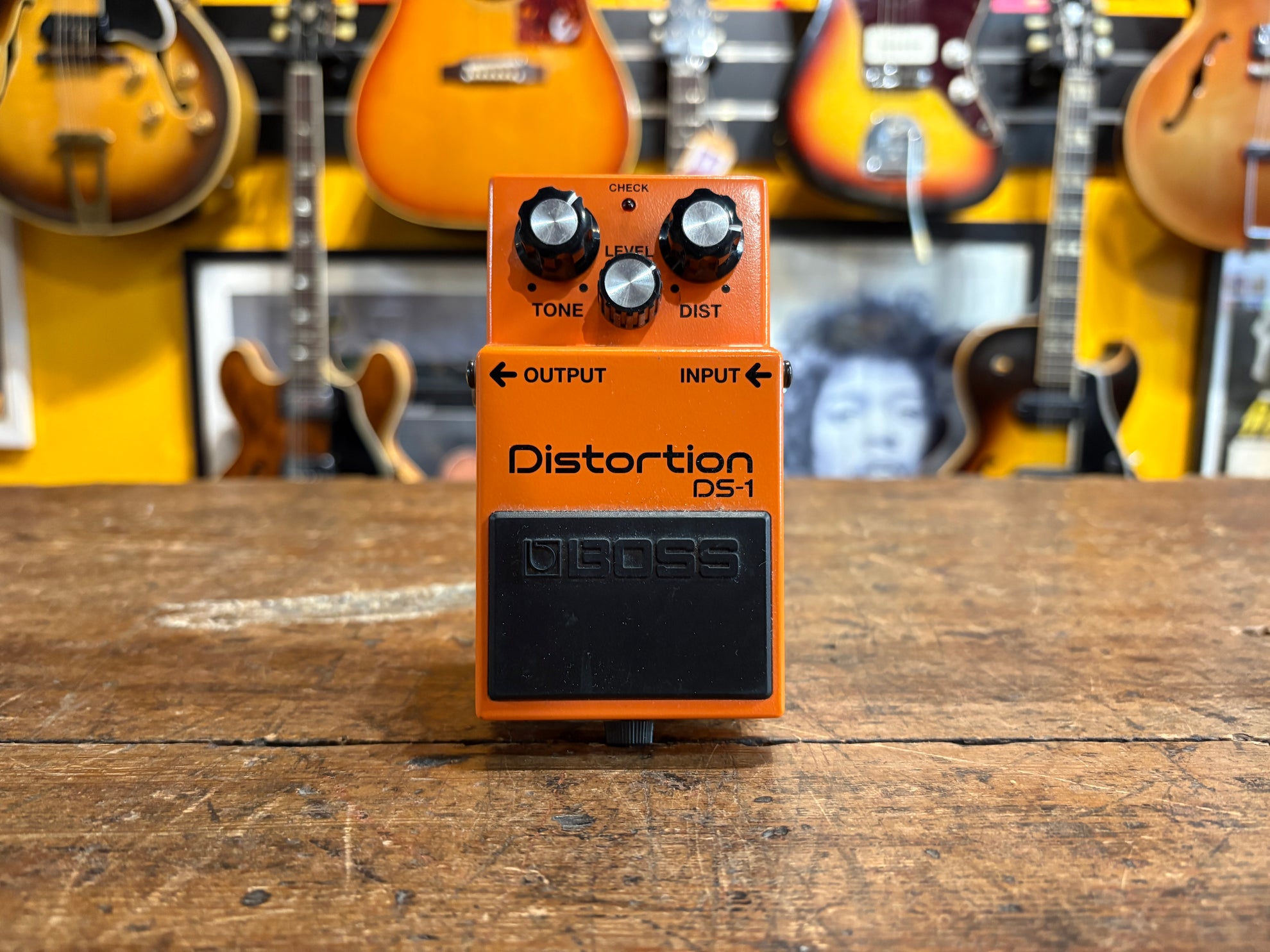 ギター BOSS DS-1 ABA16F52-2932-4BFA-9E1F-