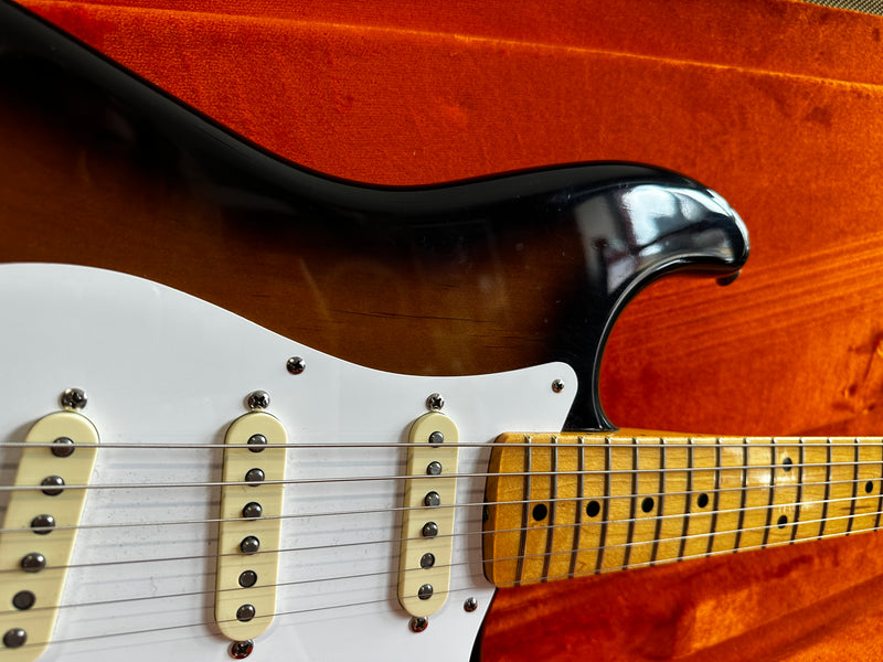 Fender American Vintage Reissue '57 Stratocaster Sunburst 2000