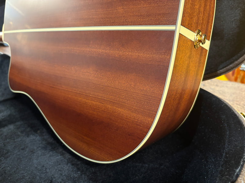 Takamine P3DC