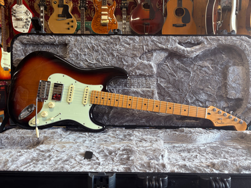 Fender Player Plus Stratocaster HSS Sunburst 2021