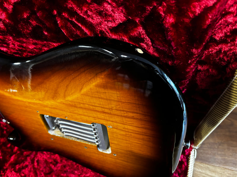 Fender 60th Anniversary American Vintage 1954 Stratocaster Sunburst 2014