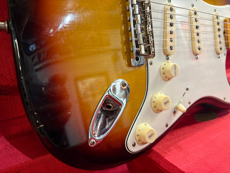 Fender Postmodern Stratocaster Journeyman Relic Sunburst 2023