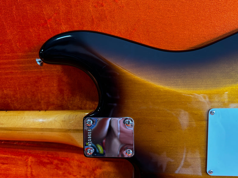 Fender American Vintage Reissue '57 Stratocaster Sunburst 2000