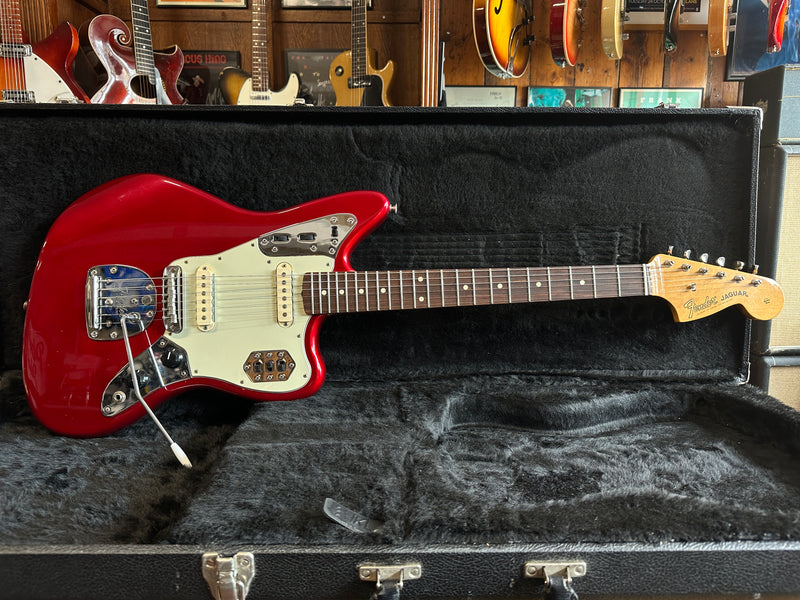 Fender Classic Player Jaguar Special Candy Apple Red 2013