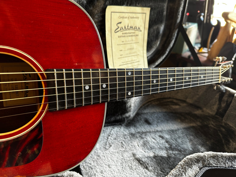 Eastman E10OOSS/V 2018