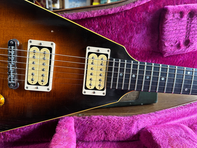 Gibson The "V" CMT Sunburst 1983