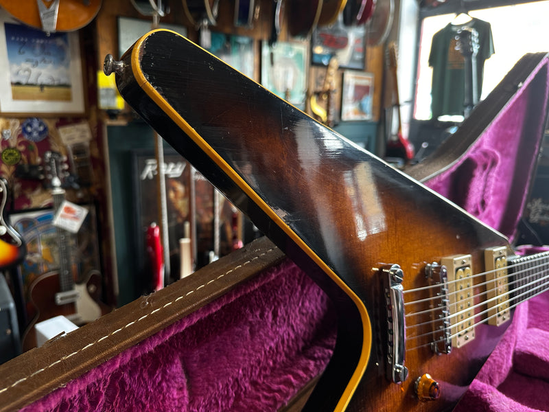 Gibson The "V" CMT Sunburst 1983