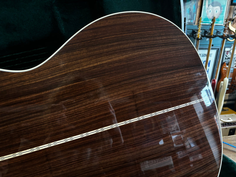Martin Standard Series 000-28 Sunburst