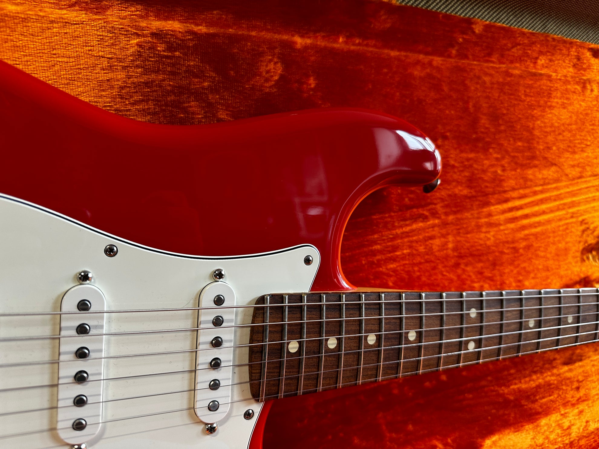 Fender Player Stratocaster HSS Sonic Red 2018 Some Neck Guitars