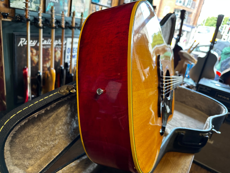 Gibson Dove Natural 1967