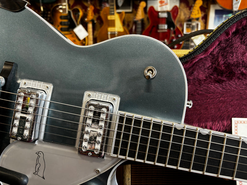 Gretsch G6134T-140 140th Anniversary Double Platinum Penguin 2023
