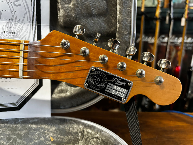 Vuorensaku Guitars T. Family Goldie Camille Aged Gold 2020