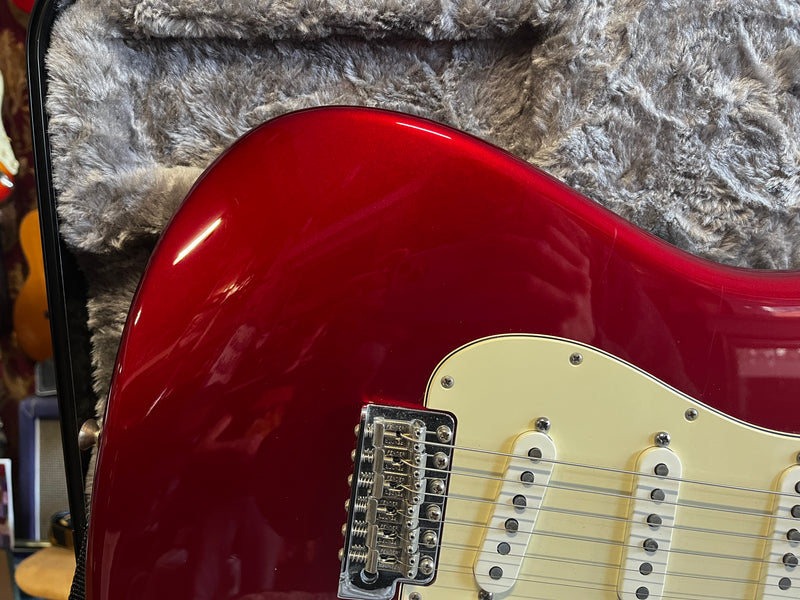 Fender American Special Stratocaster Candy Apple Red 2011