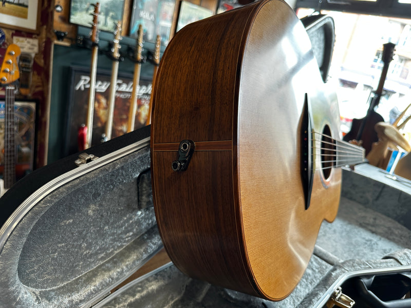 McIlroy A25 Western Red Cedar / English Black Walnut 2021