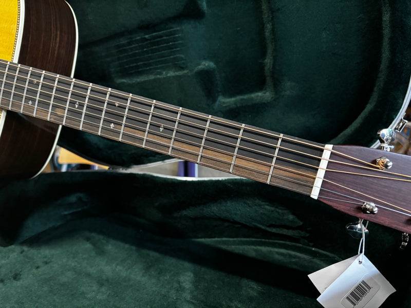 Martin Standard Series HD-28