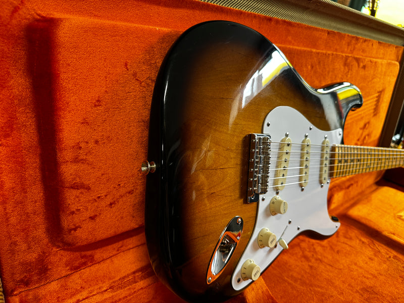 Fender American Vintage Reissue '57 Stratocaster Sunburst 2000