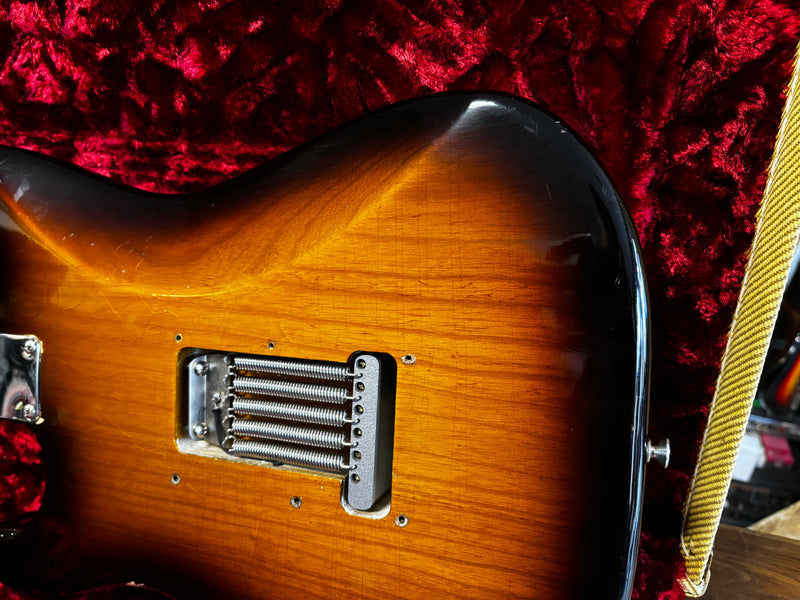 Fender 60th Anniversary American Vintage 1954 Stratocaster Sunburst 2014