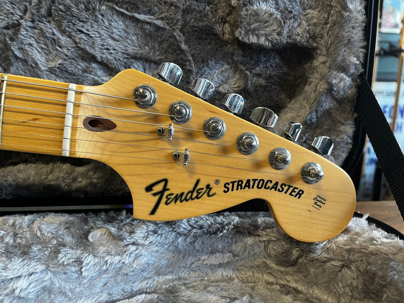 Fender American Special Stratocaster Candy Apple Red 2011