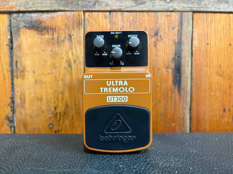 Behringer UT300 Ultra Tremolo
