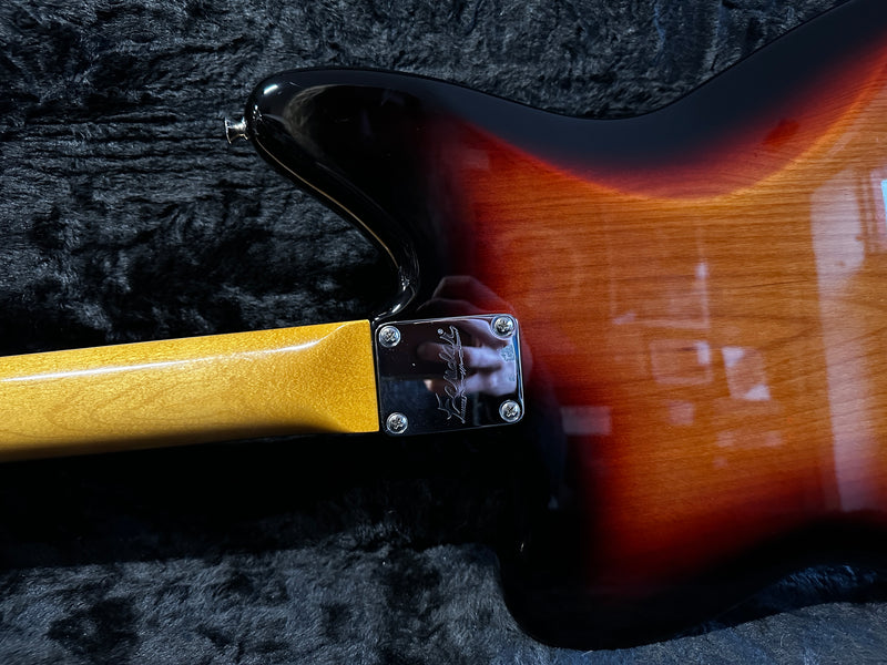 Fender Kurt Cobain Jaguar Sunburst 2023