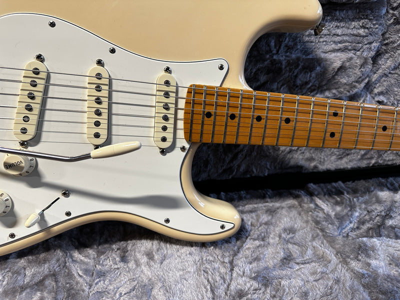 Fender American Professional Stratocaster Olympic White 2017