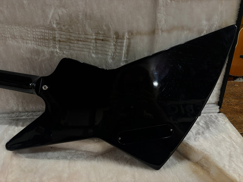 Gibson Explorer Ebony 2012 - Some Neck Guitars