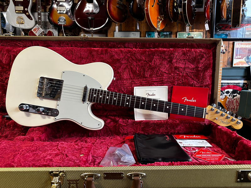 Fender American Professional II Telecaster Olympic White 2021