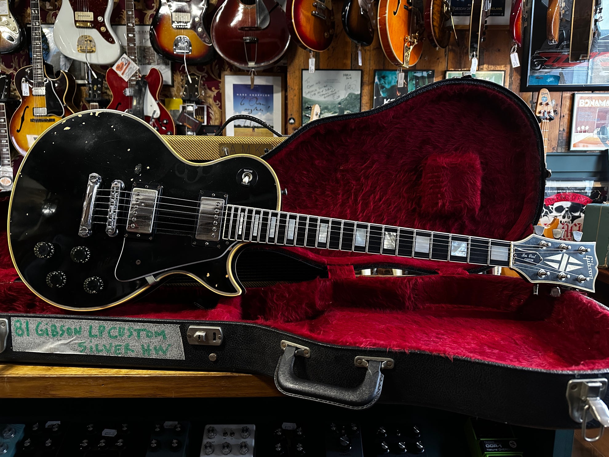 Gibson Custom Gibson Les Paul Custom Ebony 1981 - Some Neck Guitars