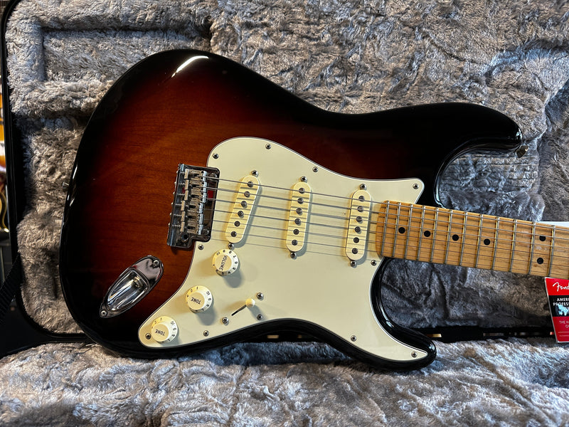 Fender American Professional Stratocaster Sunburst 2016