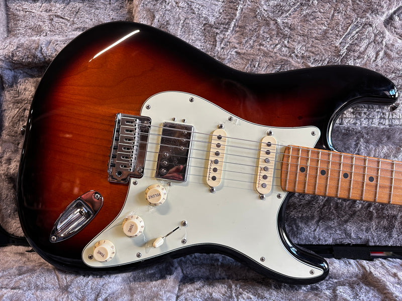Fender Player Plus Stratocaster HSS Sunburst 2021
