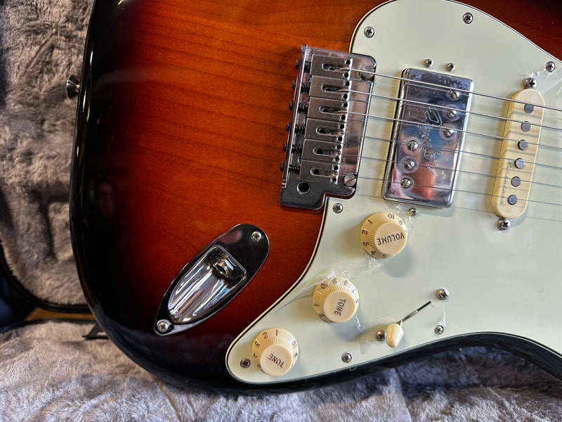 Fender Player Plus Stratocaster HSS Sunburst 2021