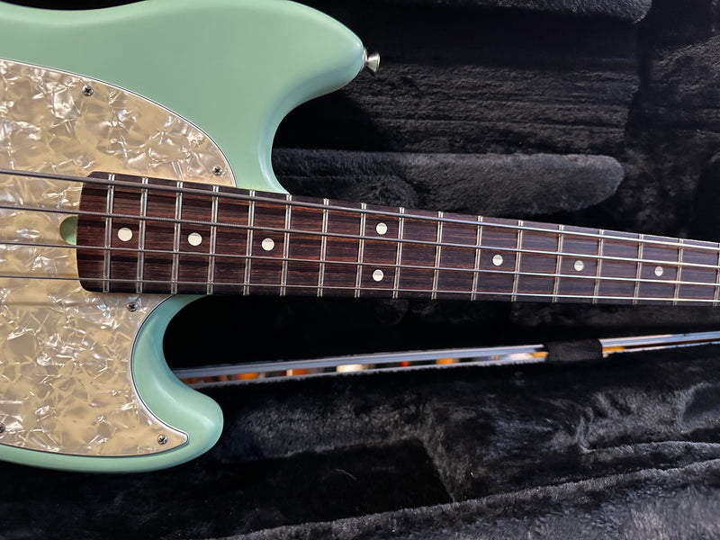 Fender American Performer Mustang Bass Satin Surf Green 2018