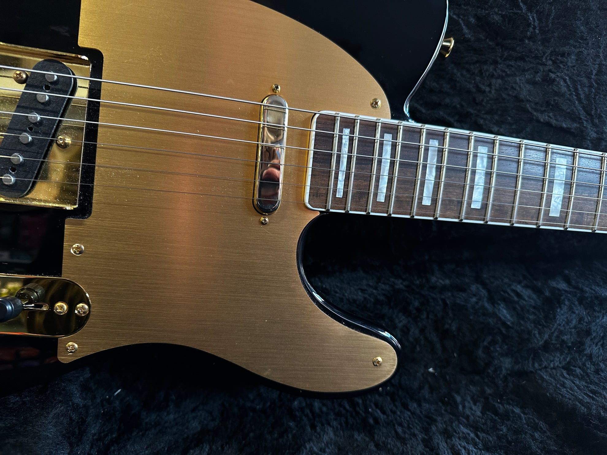 Squier 40th Anniversary Telecaster Gold Edition Black 2022 Some Neck squier-40th-anniversary-telecaster-gold-edition-black-2022-some-neck