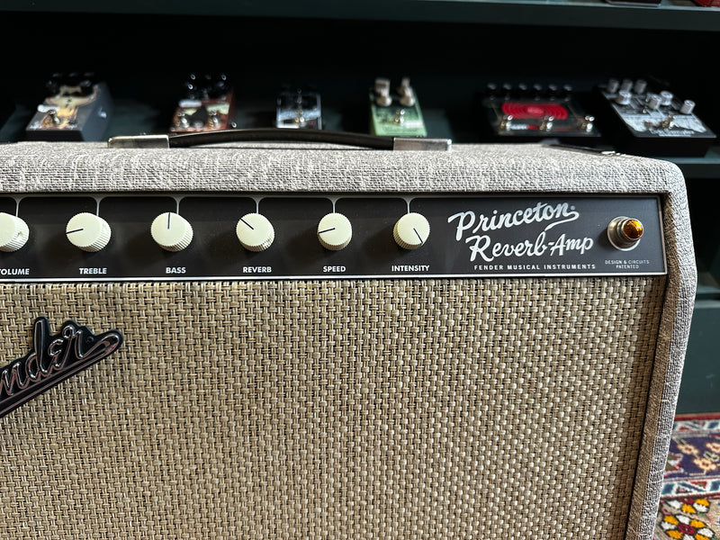 Fender Limited Edition '65 Princeton Reverb Fawn FSR Combo