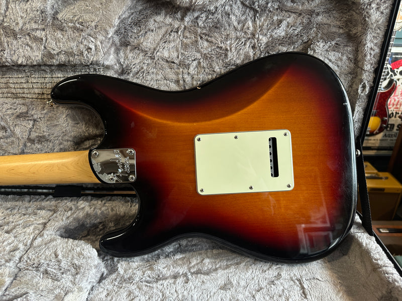 Fender American Elite Stratocaster HSS Sunburst 2016