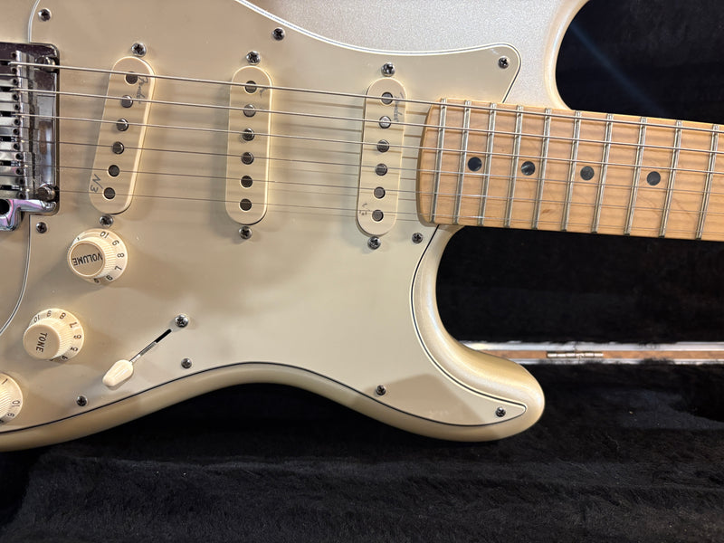 Fender American Deluxe Stratocaster Olympic Pearl 2012