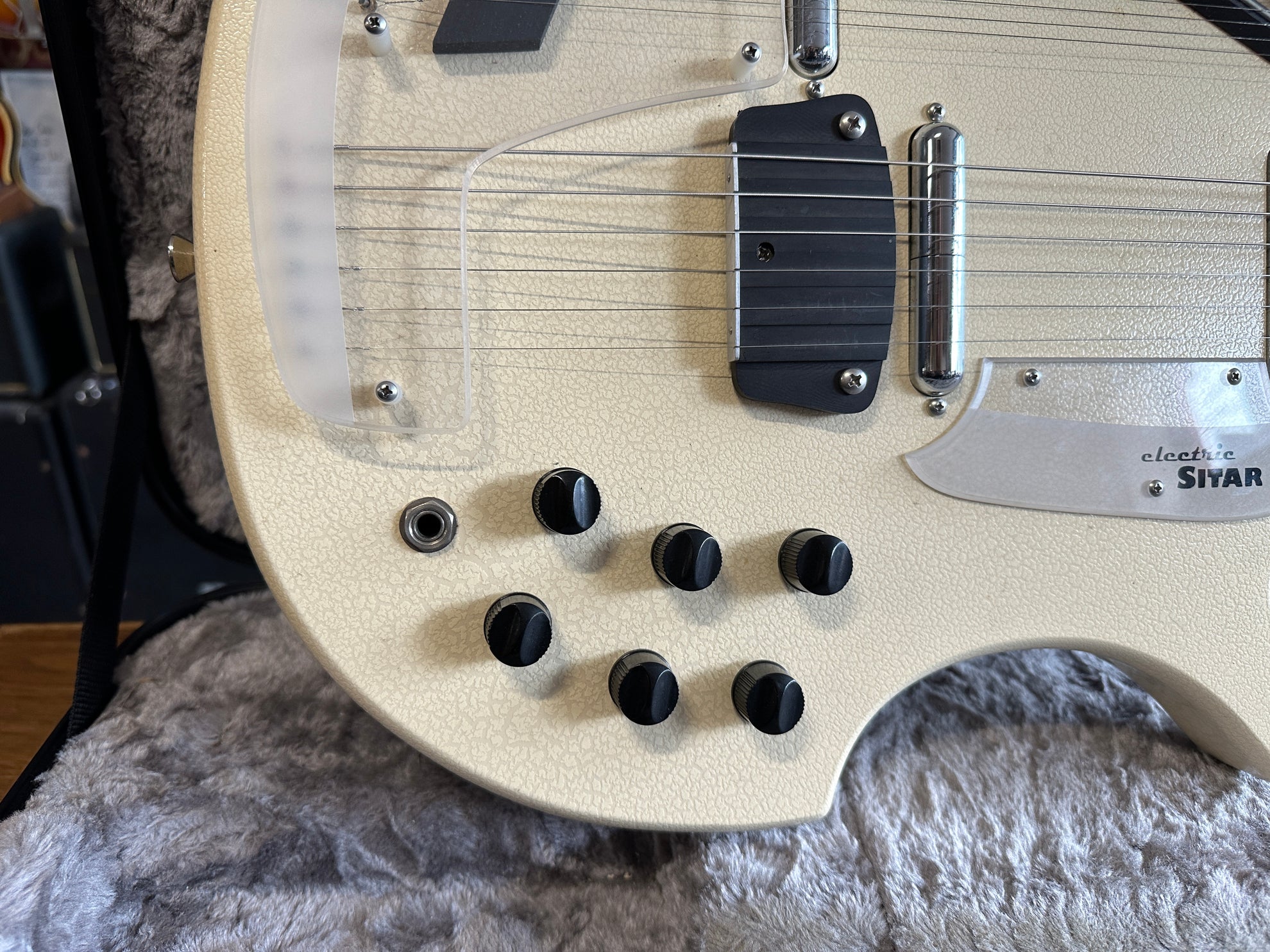 SB-5810-010 Bridge for Danelectro® Sitar