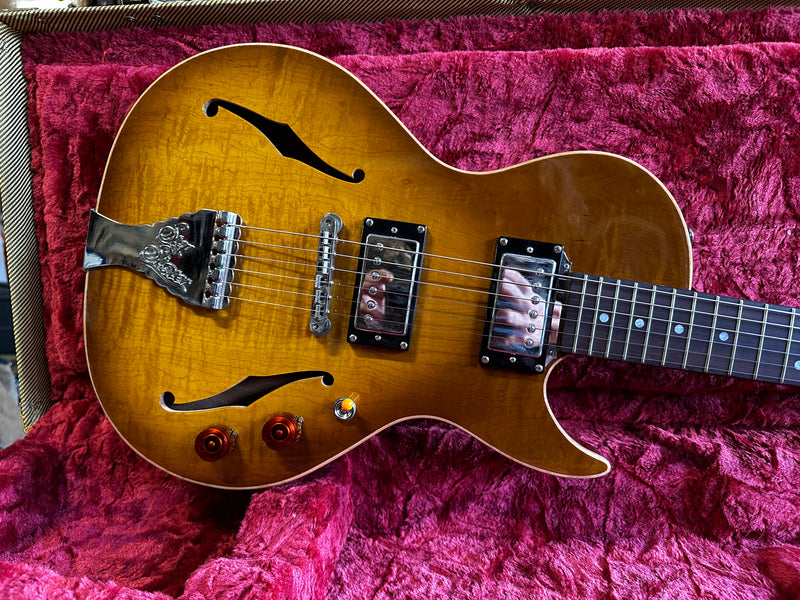 B&G Guitars Step Sister Cutaway Honeyburst