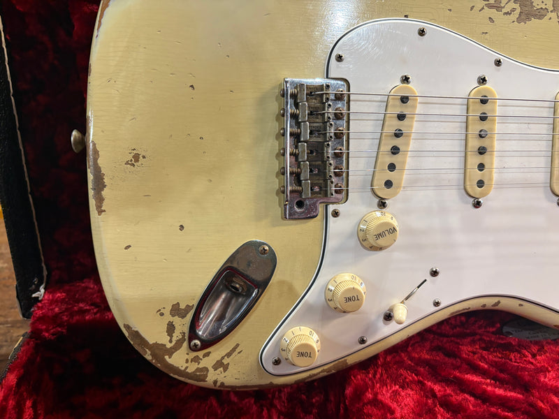 Fender Custom Shop '67 Stratocaster Heavy Relic Aged Vintage White 2021
