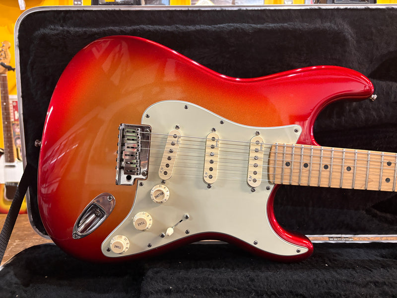 Fender American Deluxe Stratocaster Sunset Metallic 2013