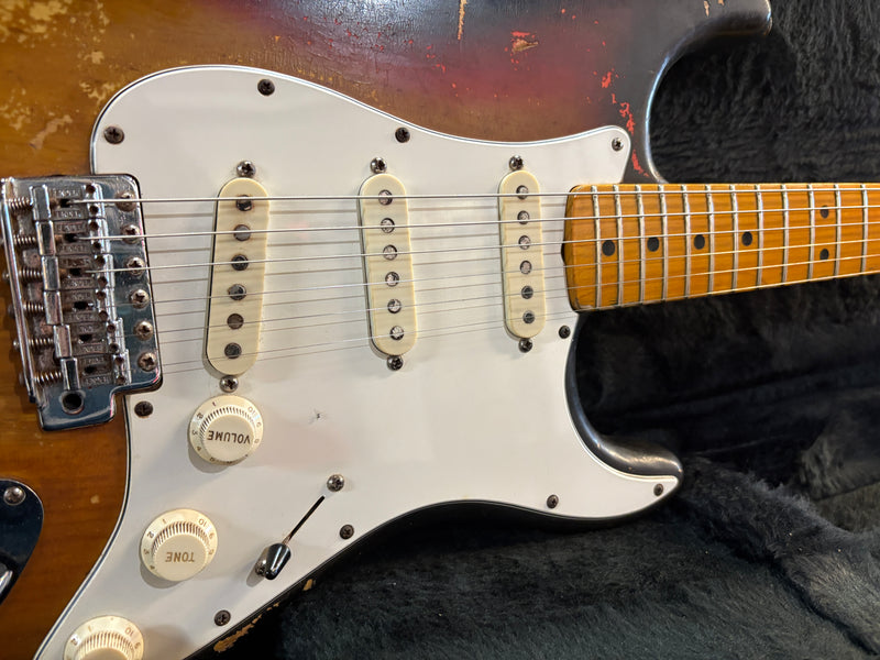 Fender Stratocaster Sunburst 1975