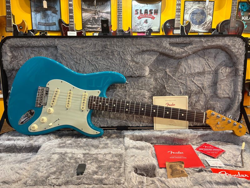 Fender American Professional II Stratocaster Miami Blue 2021