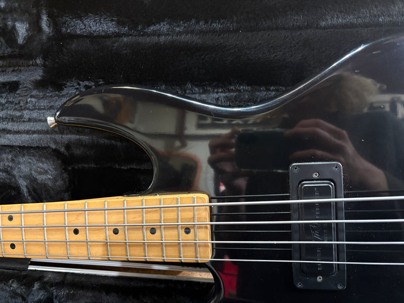 Peavey Foundation Bass Left-Handed Black 1985
