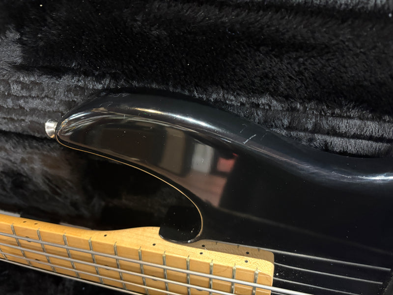 Peavey Foundation Bass Left-Handed Black 1985
