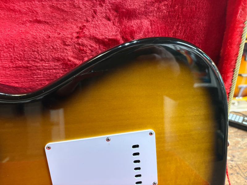 Fender Made In Japan Stratocaster Left-Handed Sunburst 2016