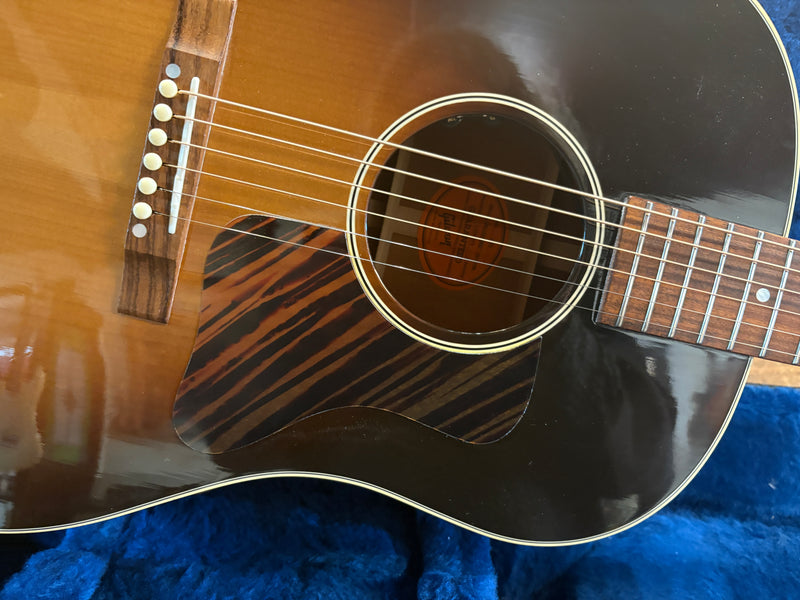 Gibson Custom Shop J-35 Collectors Edition Sunburst 2014